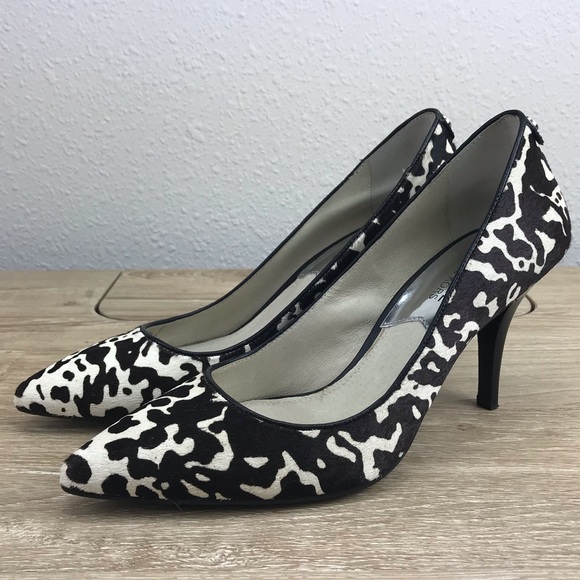MICHAEL Michael Kors Printed Haircalf Pumps Sz 6M - Picture 2 of 8